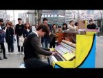 Amazing pianists playing Chopin on the Street <span class="titlered">[Street Piano Videos]</span>